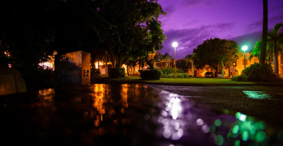 A l&rsquo;aube [Partie 1 : Centre-ville de Saint-Pierre]